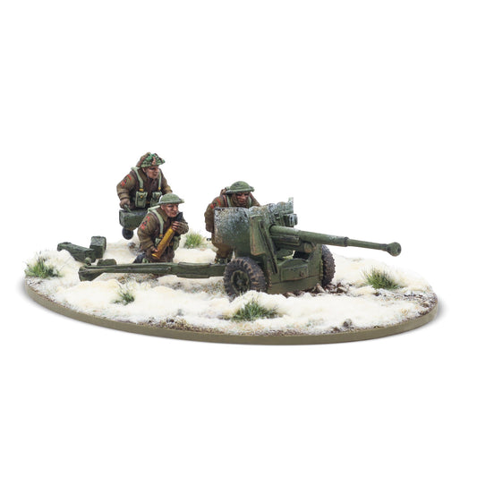 Bolt Action: 6 pdr anti-tank gun with British infantry (winter) crew