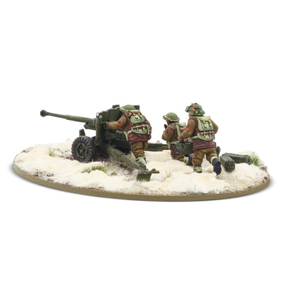 Bolt Action: 6 pdr anti-tank gun with British infantry (winter) crew